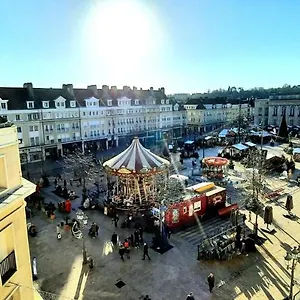 F2 Avec Sauna, Vue D'exception Place De La Mairie Apartment