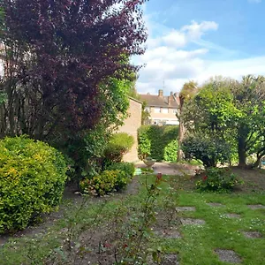 Molibeau Guest house